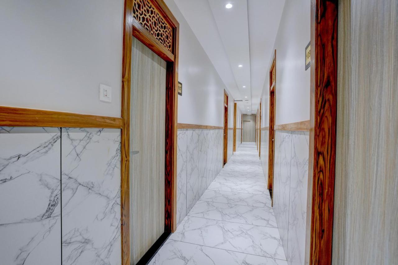 Hotel Arts International ムンバイ エクステリア 写真