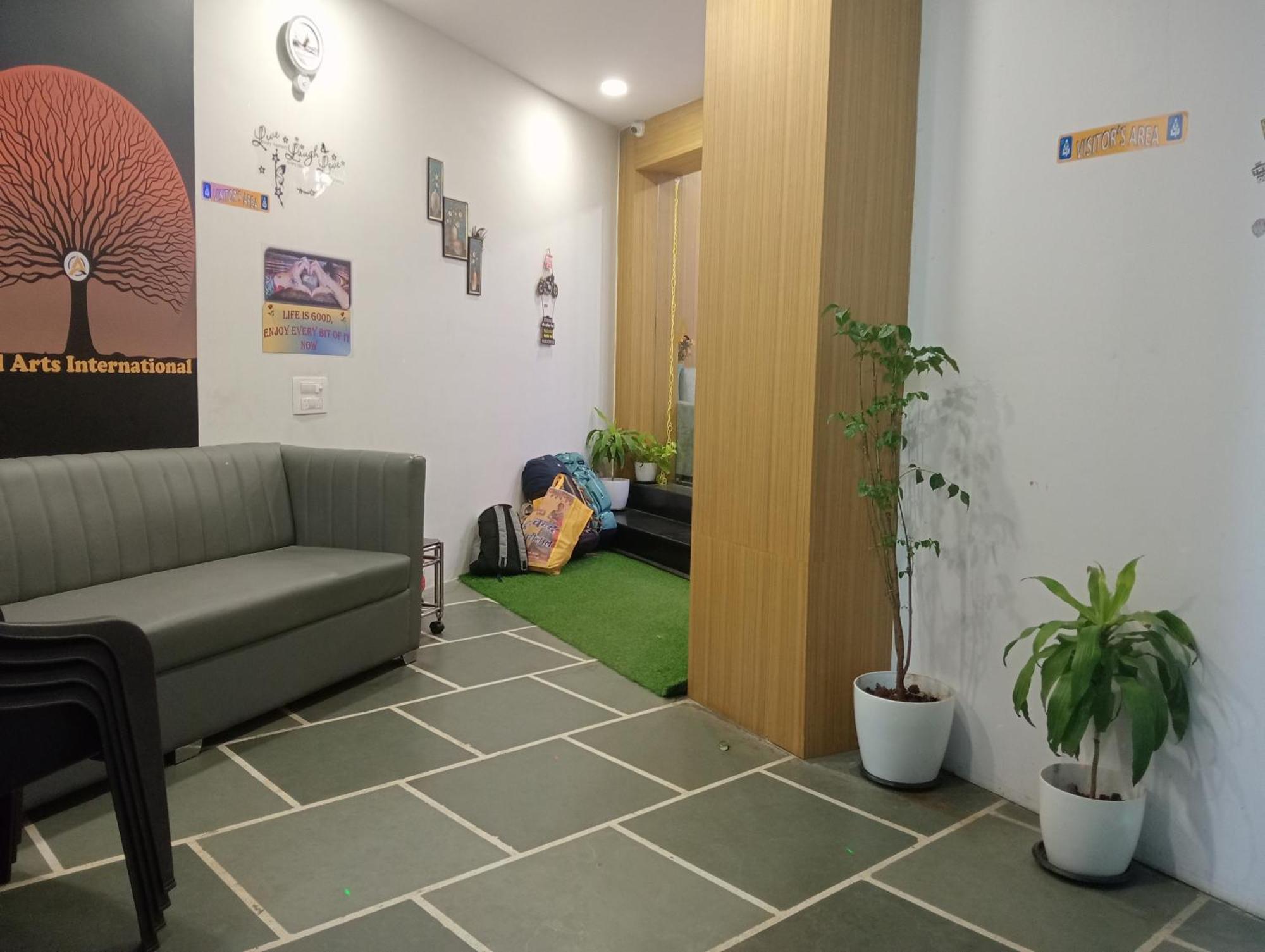 Hotel Arts International ムンバイ エクステリア 写真