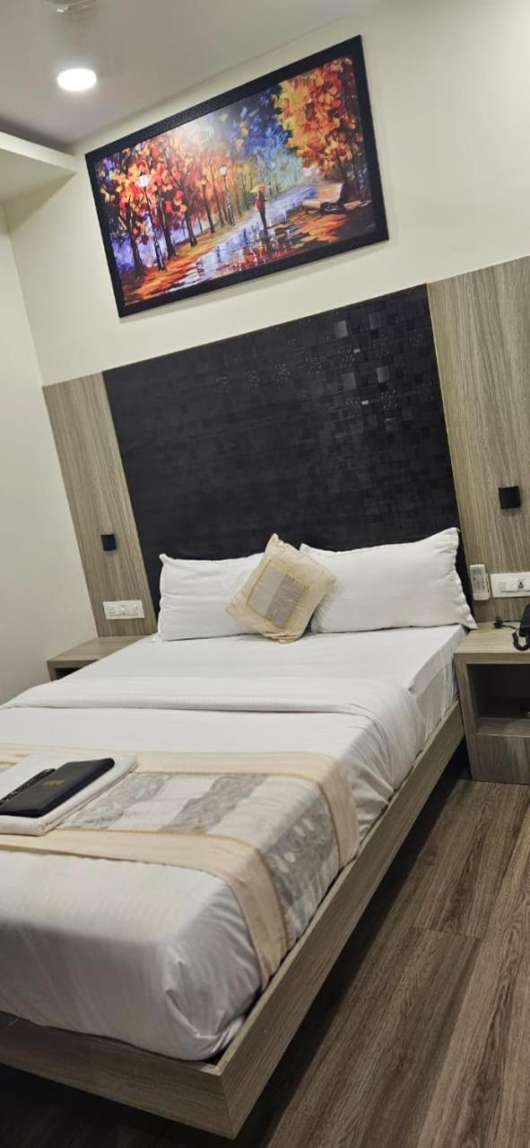 Hotel Arts International ムンバイ エクステリア 写真