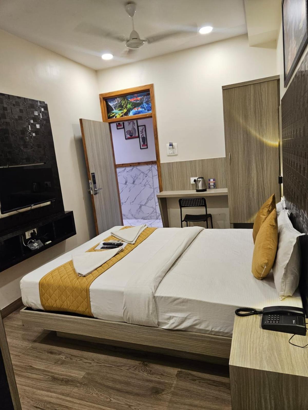 Hotel Arts International ムンバイ エクステリア 写真